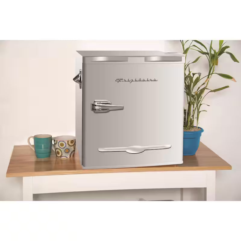 1.6 cu. Ft. Retro Mini Refrigerator W38687