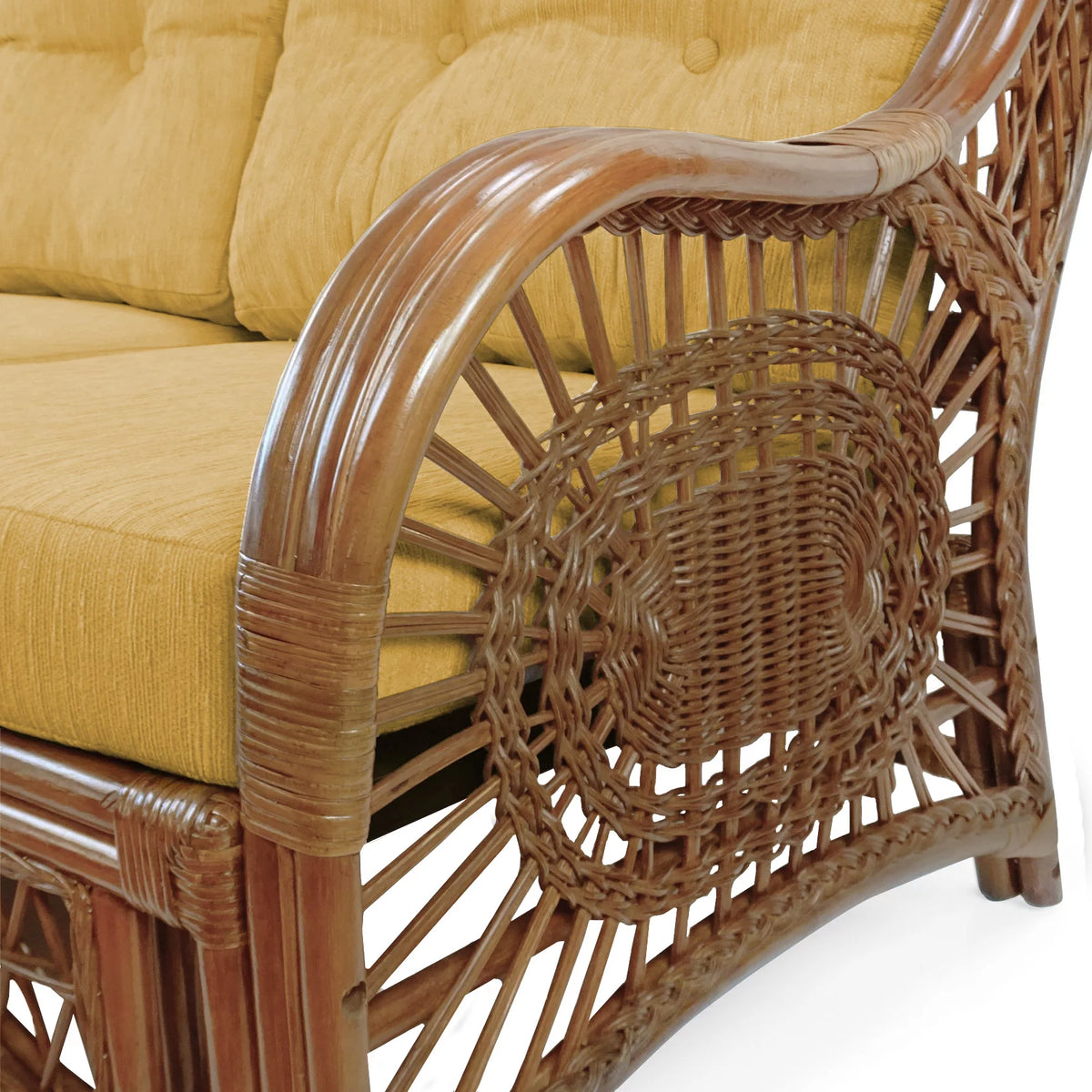 Three-Seater Sofa with Light Brown Cushions T548