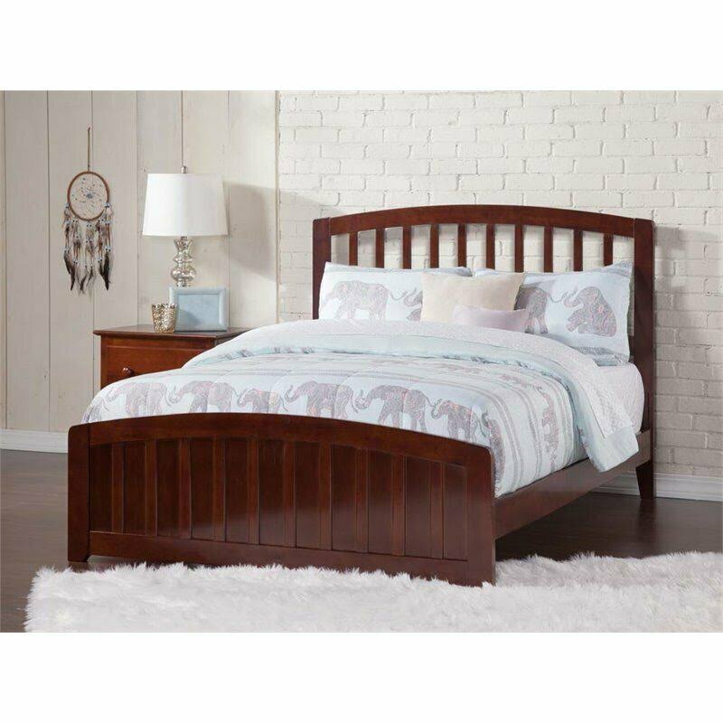 Full Spindle Bed in Walnut F217521