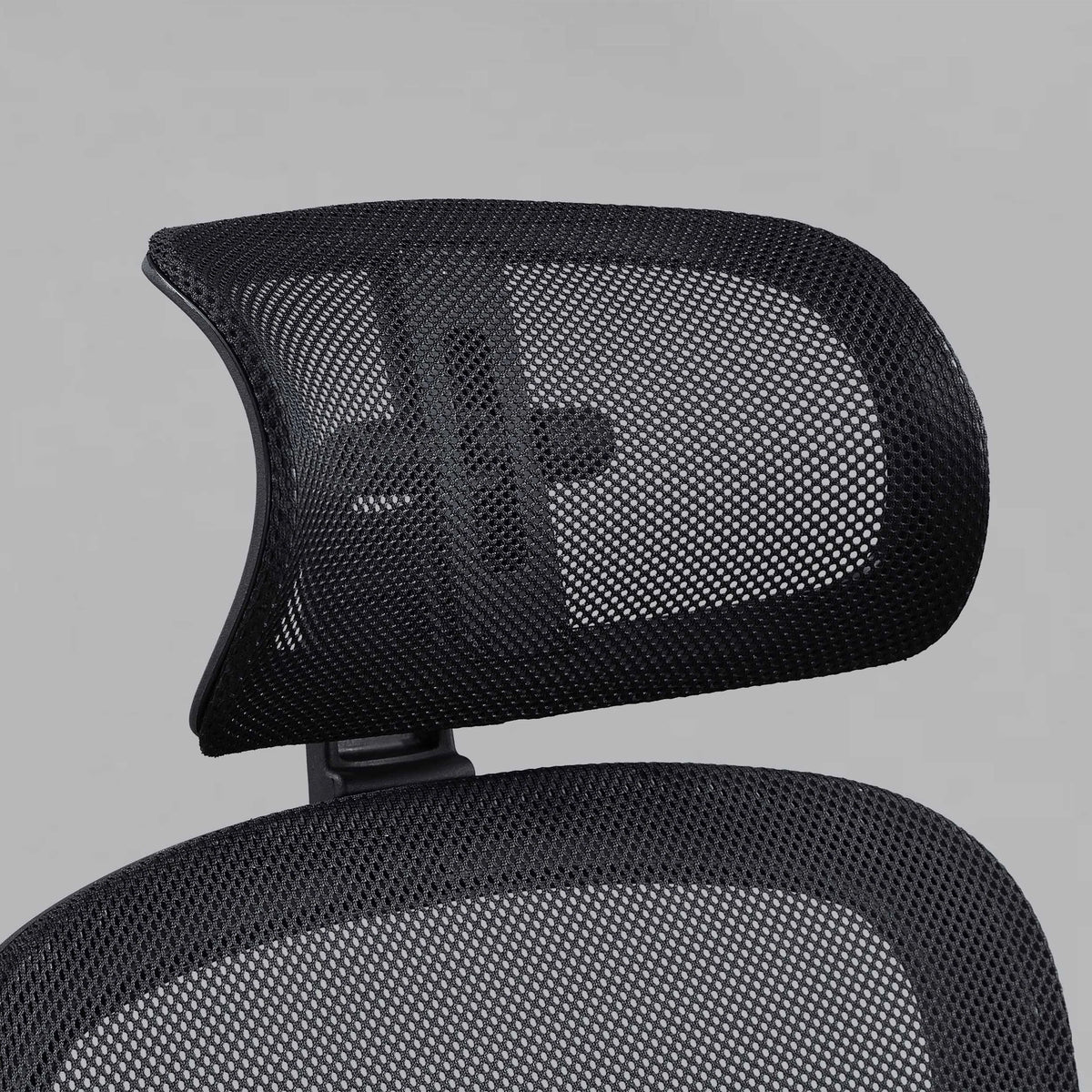 Black Fabric Ergonomic Office Chair with Adjustable Headrest R65079