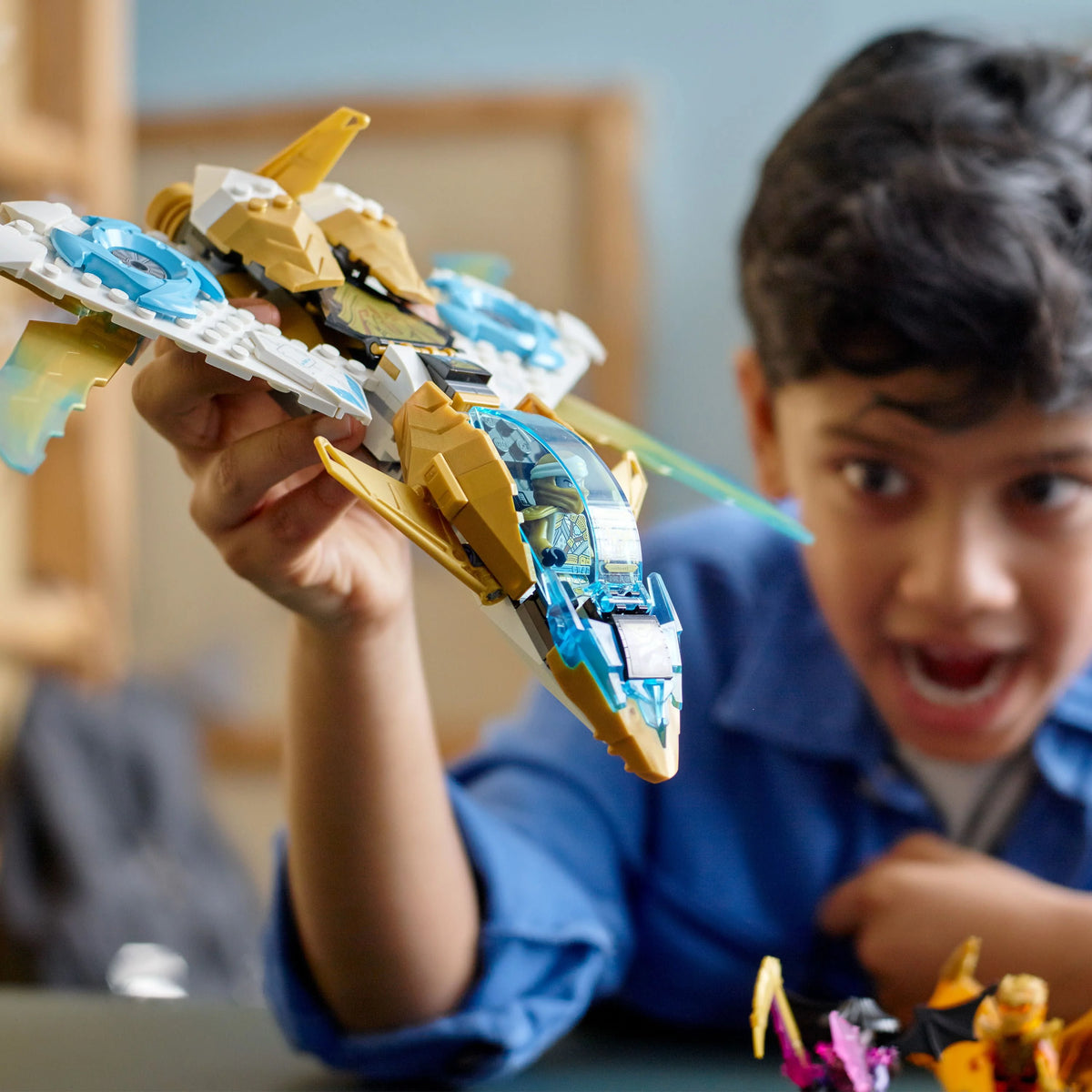 Toy Plane Set with Minifigures O82439