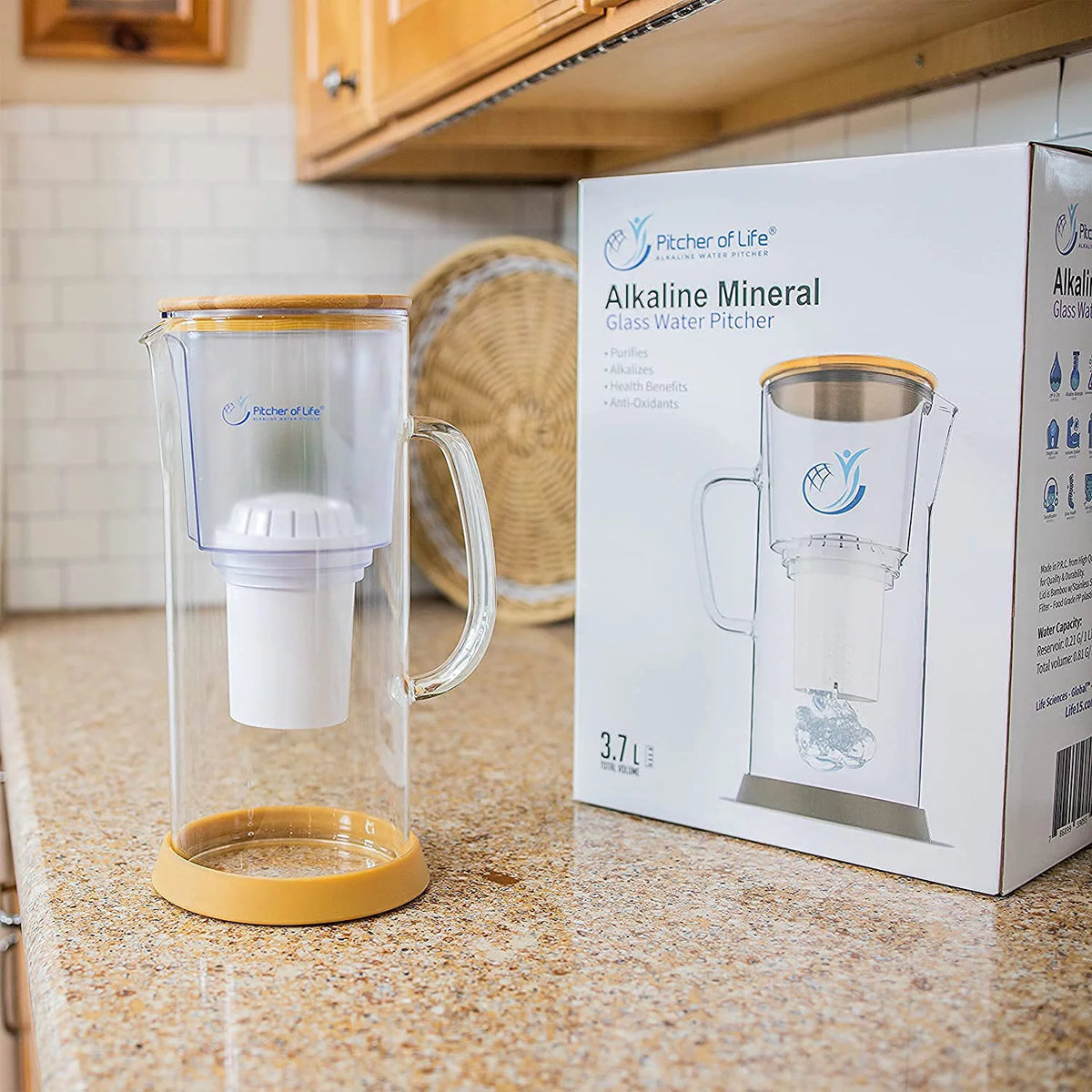 Alkaline Water Filter Pitcher with Bamboo Lid H8215