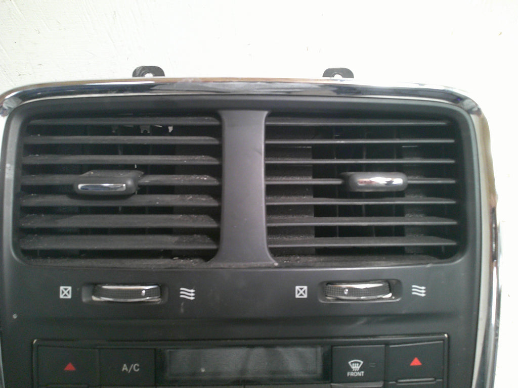 11-20 Dodge Caravan Front Dash AC Automatic Temperature Control Y31560