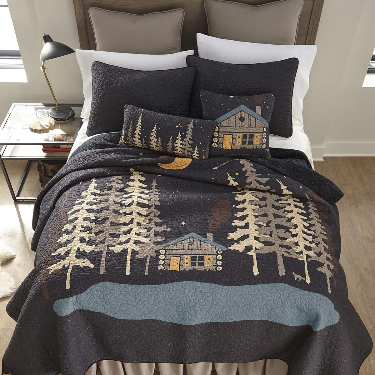 Machine Washable Lodge Quilt with Forest Pattern H5179