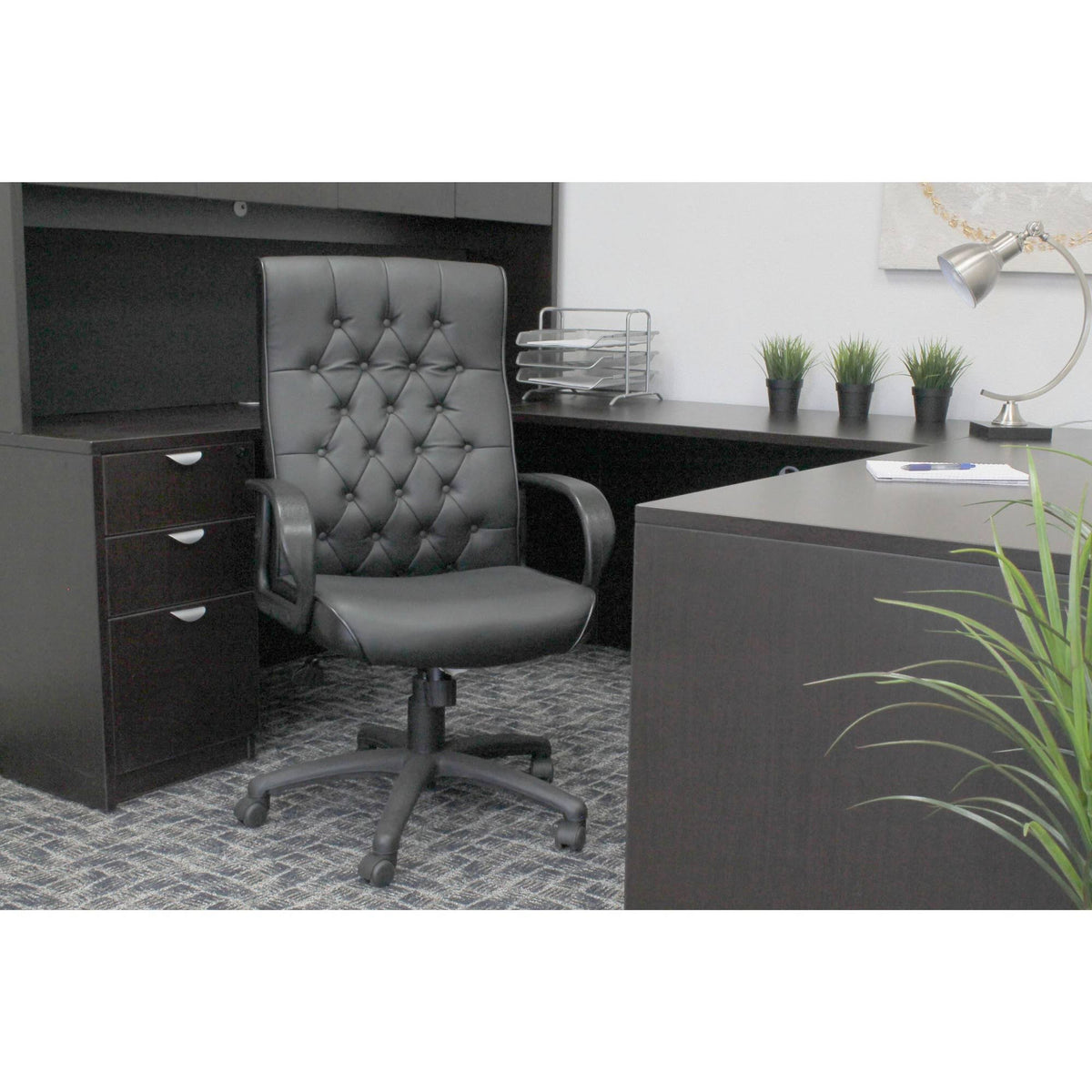 Black Tufted Executive Chair B18506