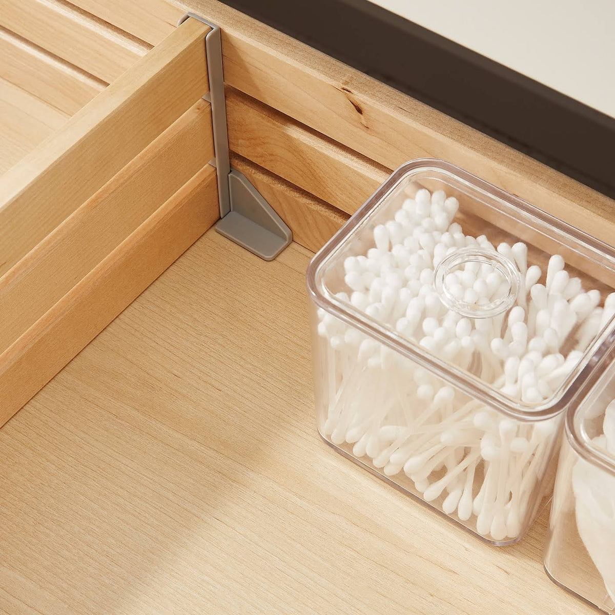 White Sink Cabinet with 2 Drawers J8976