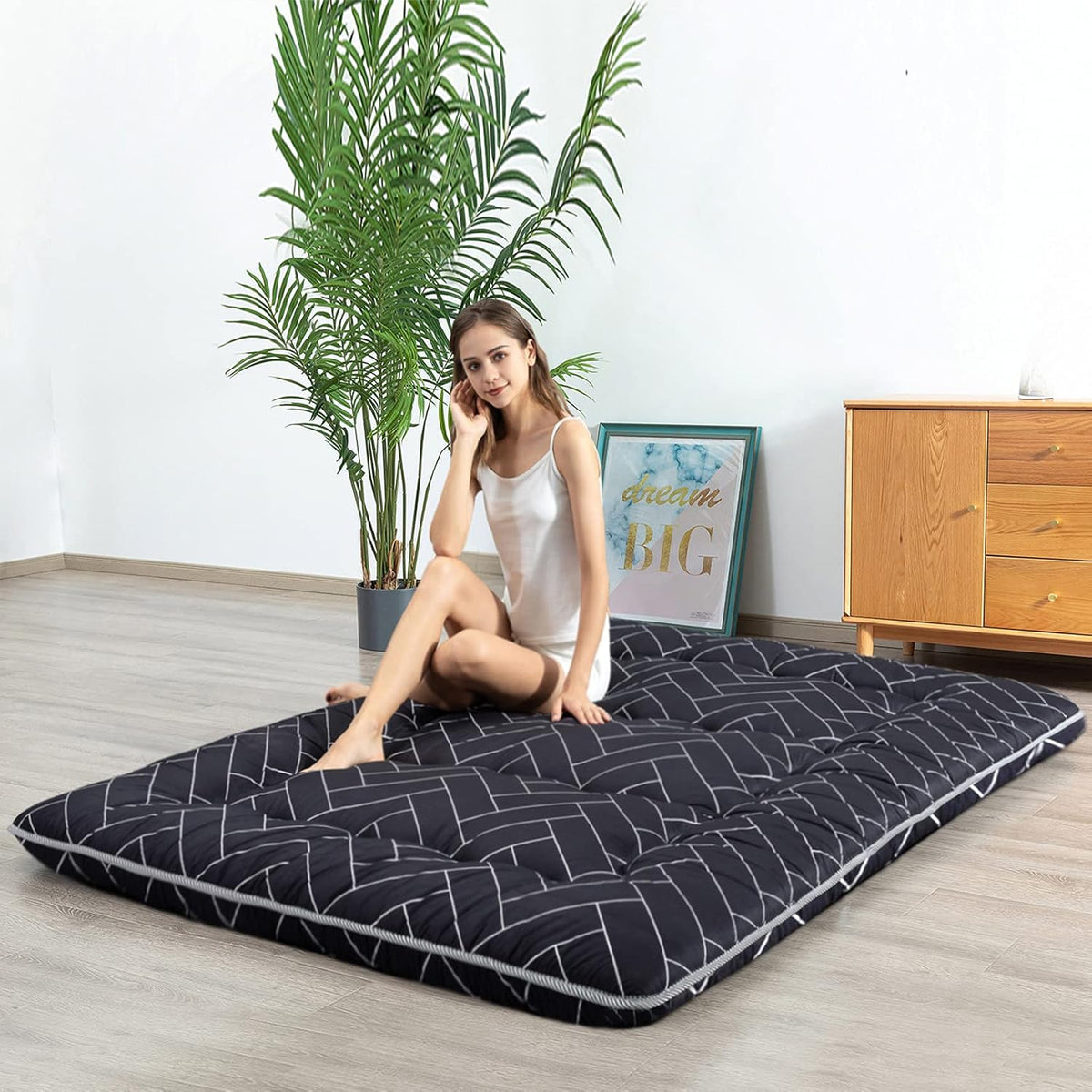 Black Queen Floor Mattress Q52975
